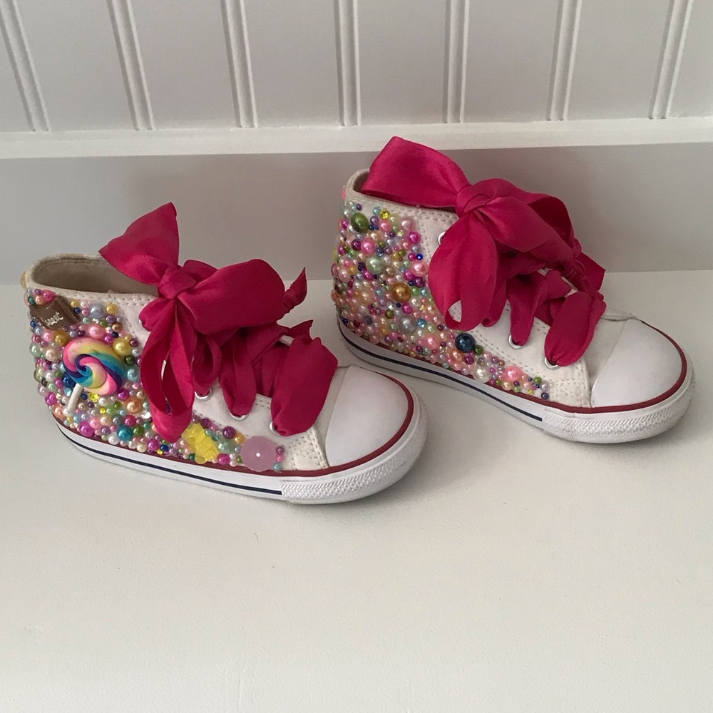 Converse hand crafted Beaded little girls sneakers with ribbon satin laces